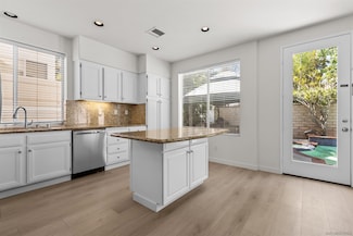 9315 Morning Breeze Way, San Diego, CA 92126