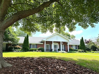 155 Bent Grass Dr, Roswell, GA 30076