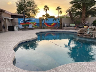 10318 W Luke Ave, Glendale, AZ 85307