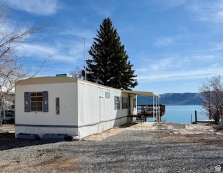 2904 S Edgemont Dr, Garden City, UT 84028