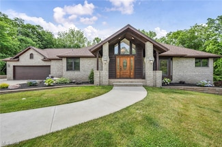 7454 Euclid Chardon Rd, Kirtland, OH 44094