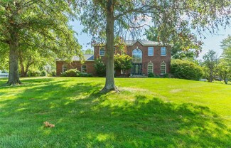 338 Round Tower Dr E, Saint Charles, MO 63304