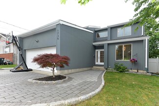 1736 J St, Wall Township, NJ 07719