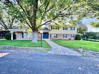 1098 Evergreen Dr, Phillipsburg, KS 67661