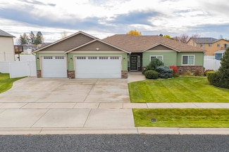 1804 E Johnson Ln, Deer Park, WA 99006
