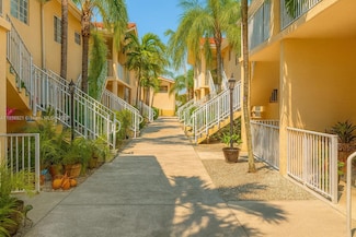 6972 NW 179th St Unit 2094, Hialeah, FL 33015