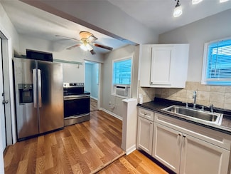 3921 Woodleigh St Unit 3, Houston, TX 77023