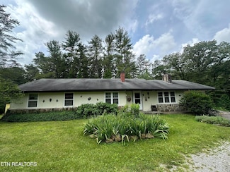 4489 U S 70, Crossville, TN 38571