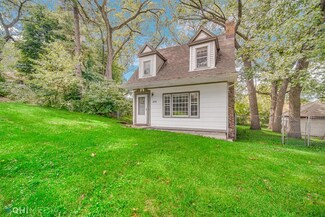 2776 Jasper St, Lake Station, IN 46405