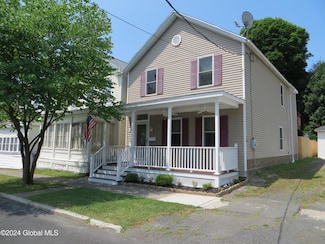 5 Masten Ave, Cohoes, NY 12047