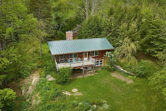 248 Stage Rd, Cummington, MA 01026