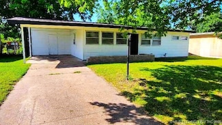 415 Sooner Rd, Bartlesville, OK 74003