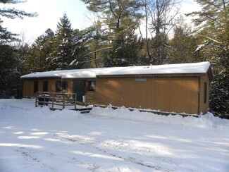 563 S Wheelock Rd, Lyndonville, VT 05851