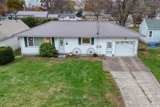 326 Hathaway St W, Girard, PA 16417