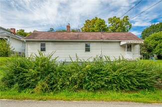 395 Spring St, Yukon, PA 15698