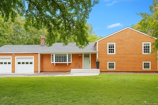 295 Fillow St, Norwalk, CT 06850