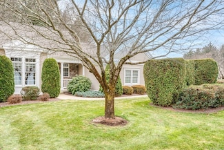 54 High Pine Cir, Wilbraham, MA 01095