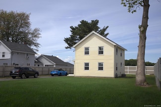588 North St, Windsor Locks, CT 06096