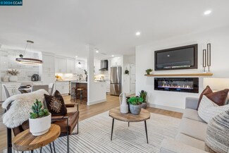 1316 Oakmont Dr Unit 4, Walnut Creek, CA 94595
