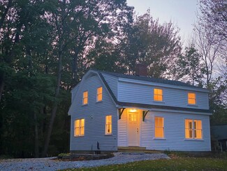 23 Dunton Ave, Rockland, ME 04841