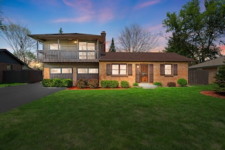 16W340 94th Place, Burr Ridge, IL 60527