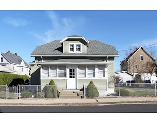 25 Milton St, Indian Orchard, MA 01151