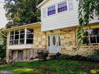 1996 Audubon Dr, Dresher, PA 19025