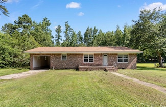 5 Dogwood St, Hemingway, SC 29554