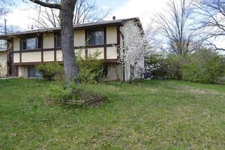 6099 Ambleside Dr, Columbus, OH 43229
