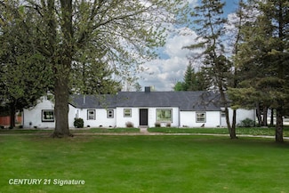 2705 Mccarty Rd, Saginaw, MI 48603