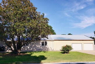900 Culbertson St SW, Ardmore, OK 73401