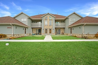 3646 E Barbara Ct Unit 7, Oak Creek, WI 53154