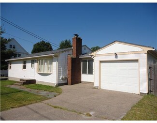 73 Woodbine St, Cranston, RI 02910