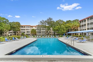 2650 NW 49th Ave Unit 422, Lauderdale Lakes, FL 33313
