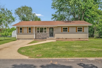 149 N Riley St, Goodman, MO 64843