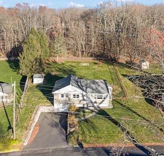 83 Jason Ave, Watertown, CT 06795