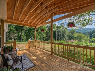 15 Joe Davis Rd, Sylva, NC 28779