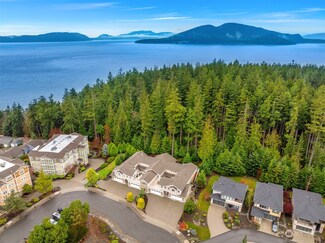 2305 Sundown Ct, Anacortes, WA 98221