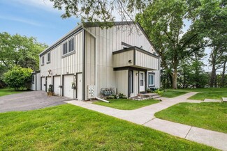 4796 Grenwich Way N Unit 110, Saint Paul, MN 55128