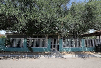 2901 Mier St, Laredo, TX 78043