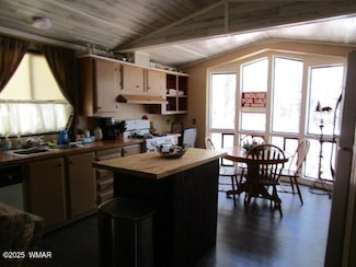 3860 S White Mountain Rd, Show Low, AZ 85901