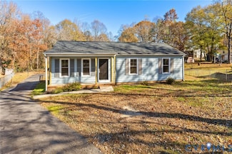 19301 Varanda Ln, South Chesterfield, VA 23834