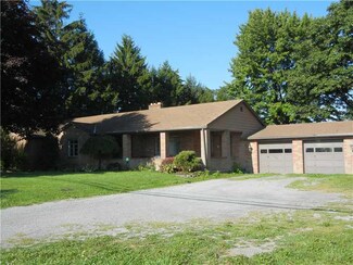 1206 Evans City Rd, Connoquenessing Boro, PA 16027
