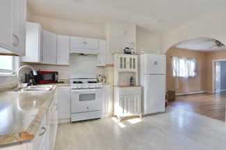 17 Grant Ave Unit 2, Harrison, NJ 07029