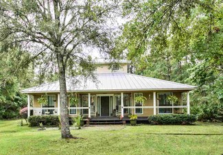 32 Burnt Pine Loop, Saint Marks, FL 32355