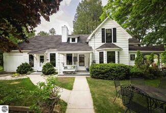 601 N Madison St, Traverse City, MI 49684