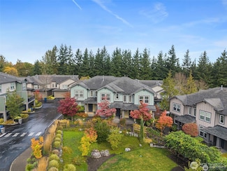 7720 Fairway Ave SE Unit 403, Snoqualmie, WA 98065