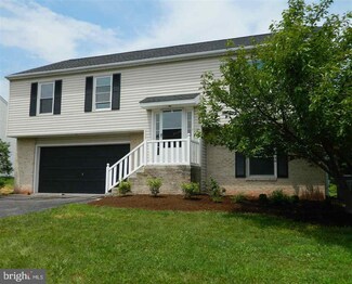 713 Riverview Dr, Etters, PA 17319
