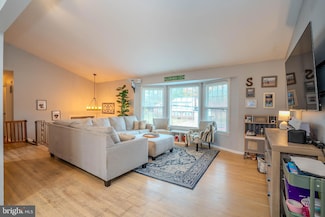 25 Allen Ln, Lawrence Township, NJ 08648