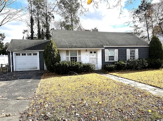 141 Spiers Rd, Newton Center, MA 02459